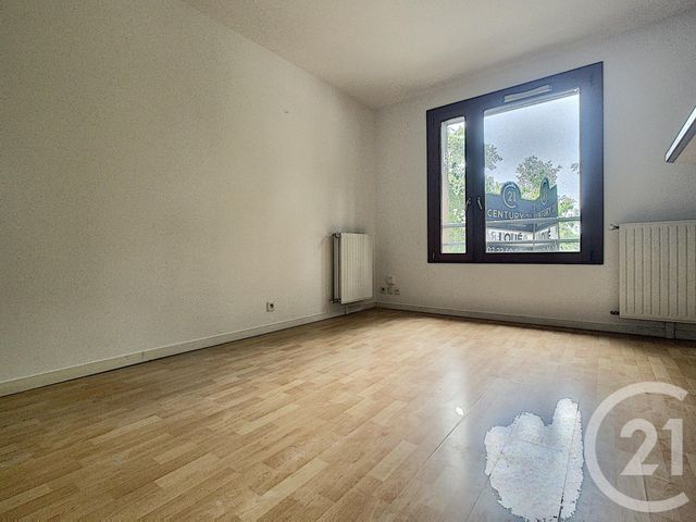 Appartement F3 à louer - 3 pièces - 65.93 m2 - ST JACQUES DE LA LANDE - 35 - BRETAGNE - Century 21 Reine Immobilier Appartement F3 à louer - 3 pièces - 65.93 m2 - ST JACQUES DE LA LANDE - 35 - BRETAGNE - Century 21 Reine Immobilier