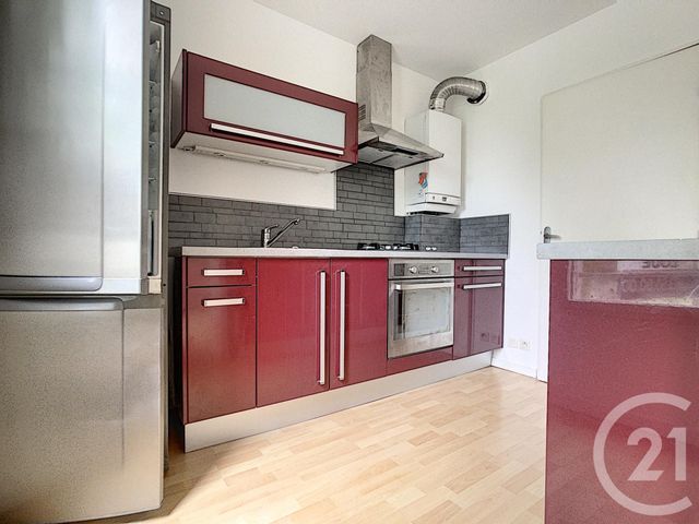 Appartement F3 à louer - 3 pièces - 65.93 m2 - ST JACQUES DE LA LANDE - 35 - BRETAGNE - Century 21 Reine Immobilier Appartement F3 à louer - 3 pièces - 65.93 m2 - ST JACQUES DE LA LANDE - 35 - BRETAGNE - Century 21 Reine Immobilier
