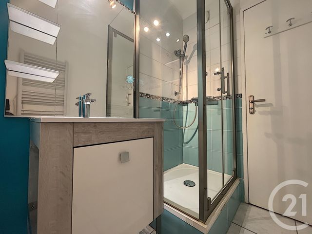 Afficher la photo en grand appartement à louer - 5 pièces - 97.0 m2 - RENNES - 35 - BRETAGNE - Century 21 Reine Immobilier
