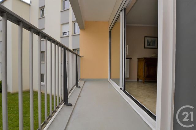 Afficher la photo en grand Appartement T4 à vendre - 4 pièces - 78.0 m2 - RENNES - 35 - BRETAGNE - Century 21 Reine Immobilier