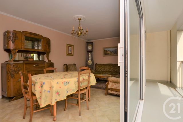 Afficher la photo en grand Appartement T4 à vendre - 4 pièces - 78.0 m2 - RENNES - 35 - BRETAGNE - Century 21 Reine Immobilier
