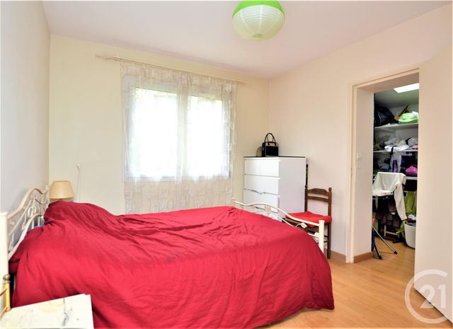 maison à vendre - 6 pièces - 140.0 m2 - LA CHAPELLE DES FOUGERETZ - 35 - BRETAGNE - Century 21 Reine Immobilier maison à vendre - 6 pièces - 140.0 m2 - LA CHAPELLE DES FOUGERETZ - 35 - BRETAGNE - Century 21 Reine Immobilier