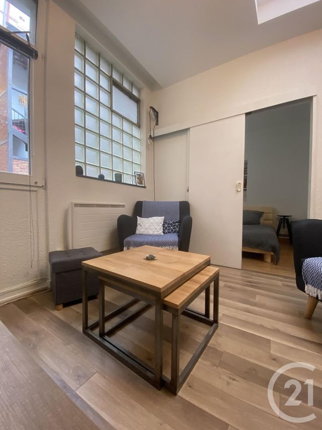 Appartement à vendre - 2 pièces - 28.0 m2 - RENNES - 35 - BRETAGNE - Century 21 Reine Immobilier Appartement à vendre - 2 pièces - 28.0 m2 - RENNES - 35 - BRETAGNE - Century 21 Reine Immobilier
