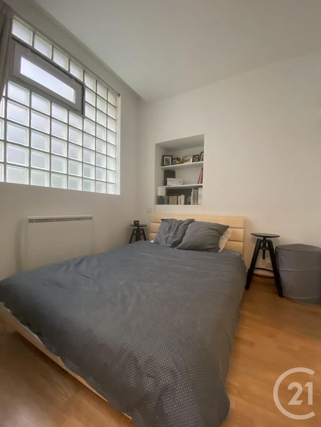 Appartement à vendre - 2 pièces - 28.0 m2 - RENNES - 35 - BRETAGNE - Century 21 Reine Immobilier Appartement à vendre - 2 pièces - 28.0 m2 - RENNES - 35 - BRETAGNE - Century 21 Reine Immobilier