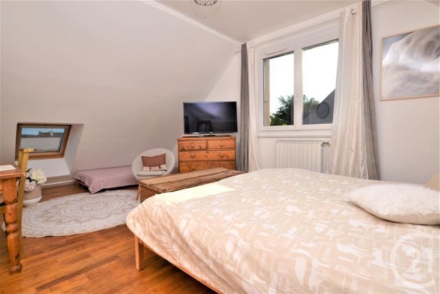 maison à vendre - 6 pièces - 195.0 m2 - BRUZ - 35 - BRETAGNE - Century 21 Reine Immobilier maison à vendre - 6 pièces - 195.0 m2 - BRUZ - 35 - BRETAGNE - Century 21 Reine Immobilier