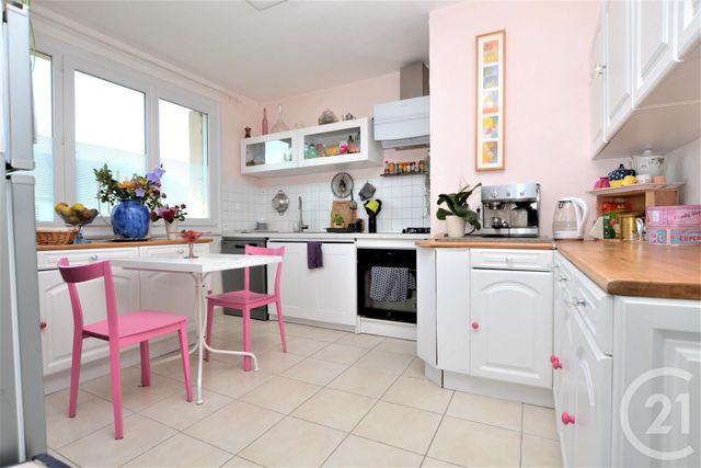 maison à vendre - 6 pièces - 195.0 m2 - BRUZ - 35 - BRETAGNE - Century 21 Reine Immobilier maison à vendre - 6 pièces - 195.0 m2 - BRUZ - 35 - BRETAGNE - Century 21 Reine Immobilier