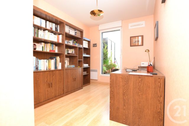 Appartement F4 à vendre - 4 pièces - 94.09 m2 - RENNES - 35 - BRETAGNE - Century 21 Reine Immobilier Appartement F4 à vendre - 4 pièces - 94.09 m2 - RENNES - 35 - BRETAGNE - Century 21 Reine Immobilier