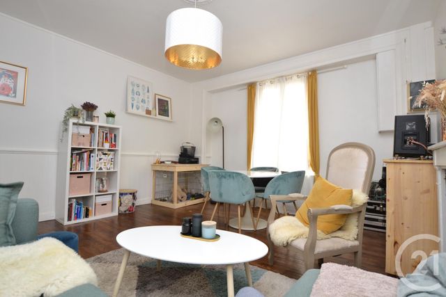 Appartement T2 à vendre - 2 pièces - 39.12 m2 - RENNES - 35 - BRETAGNE - Century 21 Reine Immobilier Appartement T2 à vendre - 2 pièces - 39.12 m2 - RENNES - 35 - BRETAGNE - Century 21 Reine Immobilier