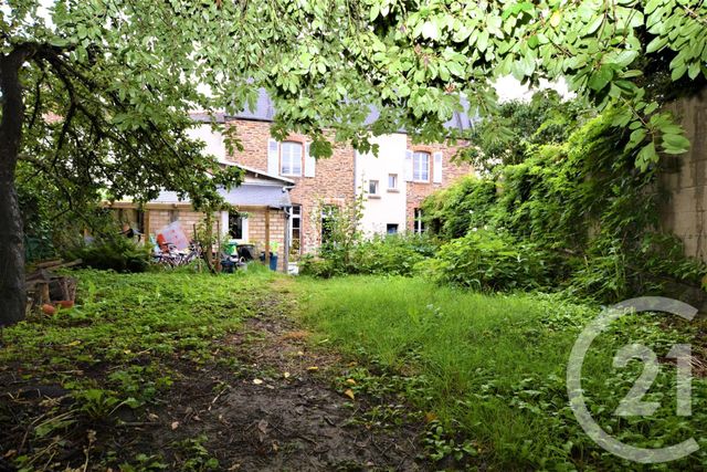 Afficher la photo en grand maison à vendre - 10 pièces - 195.0 m2 - RENNES - 35 - BRETAGNE - Century 21 Reine Immobilier