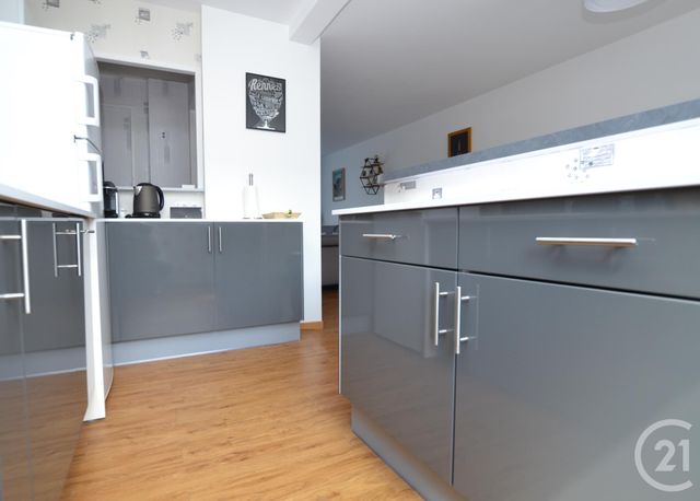 Afficher la photo en grand Appartement F3 à vendre - 3 pièces - 58.0 m2 - RENNES - 35 - BRETAGNE - Century 21 Reine Immobilier