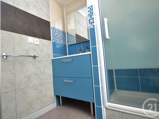 Afficher la photo en grand Appartement F3 à vendre - 3 pièces - 58.0 m2 - RENNES - 35 - BRETAGNE - Century 21 Reine Immobilier