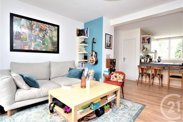 Afficher la photo en grand Appartement F4 à vendre - 4 pièces - 71.61 m2 - RENNES - 35 - BRETAGNE - Century 21 Reine Immobilier