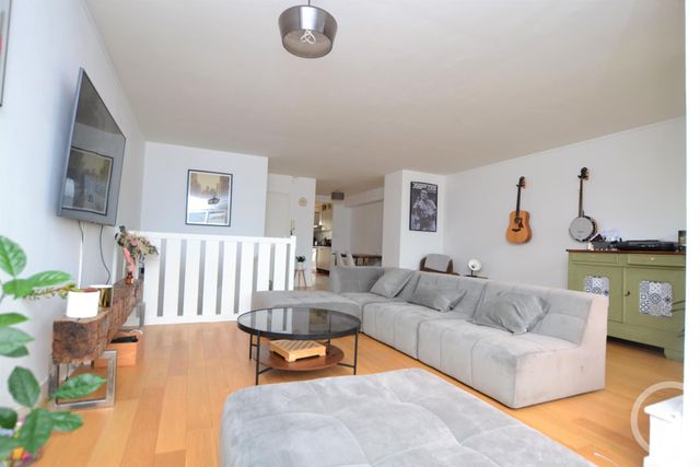 Afficher la photo en grand Appartement F4 à vendre - 4 pièces - 100.0 m2 - RENNES - 35 - BRETAGNE - Century 21 Reine Immobilier