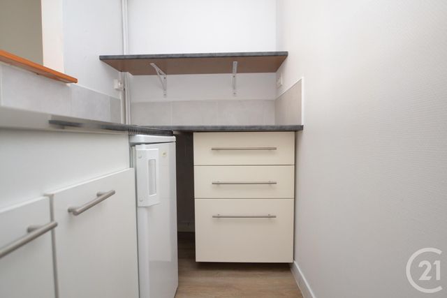 Afficher la photo en grand Appartement T2 à vendre - 2 pièces - 26.0 m2 - RENNES - 35 - BRETAGNE - Century 21 Reine Immobilier