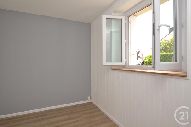 Afficher la photo en grand Appartement T2 à vendre - 2 pièces - 26.0 m2 - RENNES - 35 - BRETAGNE - Century 21 Reine Immobilier