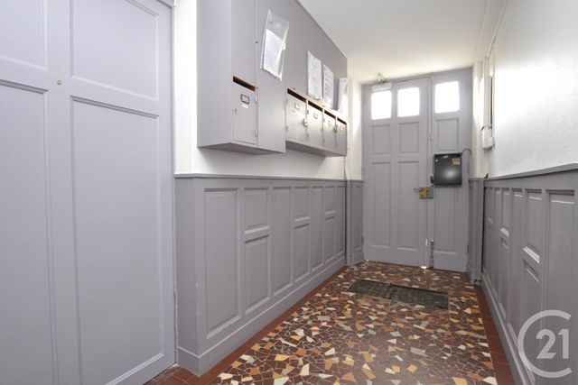 Afficher la photo en grand Appartement T2 à vendre - 2 pièces - 26.0 m2 - RENNES - 35 - BRETAGNE - Century 21 Reine Immobilier