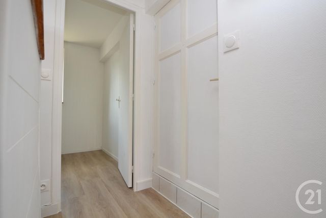 Afficher la photo en grand Appartement T2 à vendre - 2 pièces - 26.0 m2 - RENNES - 35 - BRETAGNE - Century 21 Reine Immobilier