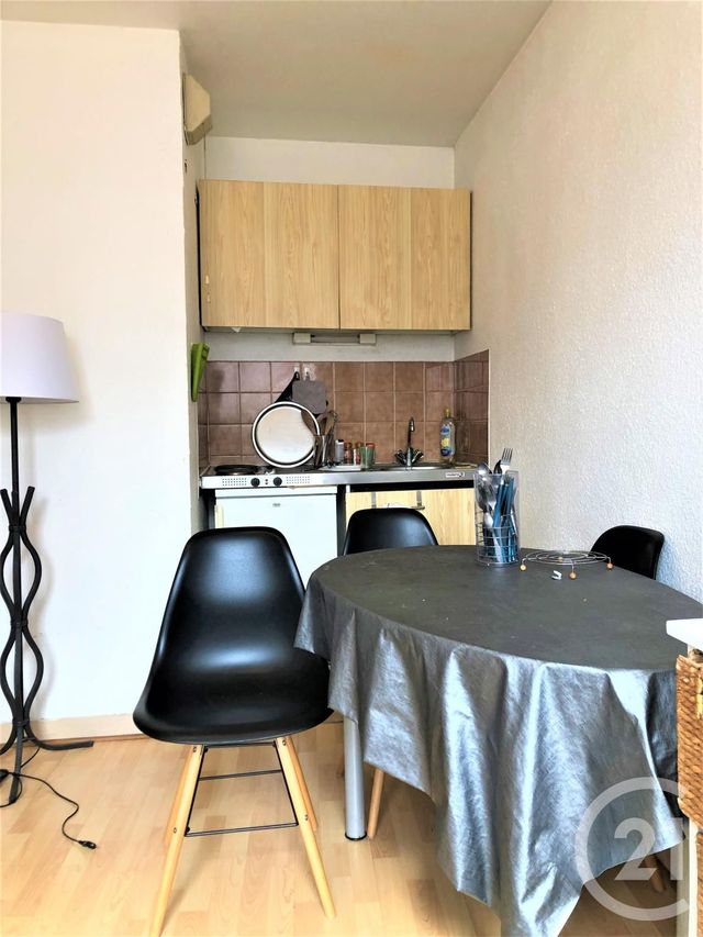 Afficher la photo en grand Appartement F1 à vendre - 1 pièce - 17.26 m2 - RENNES - 35 - BRETAGNE - Century 21 Reine Immobilier