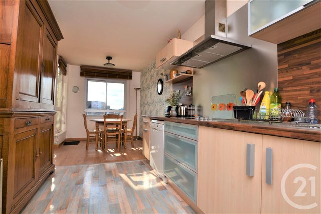 Afficher la photo en grand Appartement F5 à vendre - 5 pièces - 103.43 m2 - RENNES - 35 - BRETAGNE - Century 21 Reine Immobilier