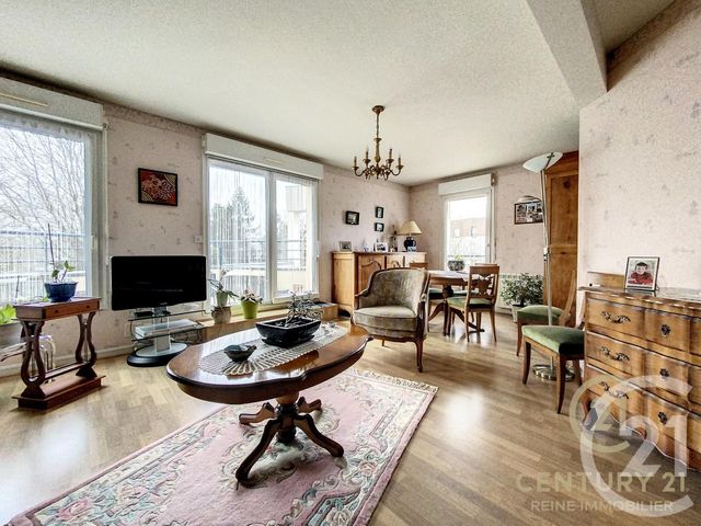 Appartement F4 à vendre CHARTRES DE BRETAGNE