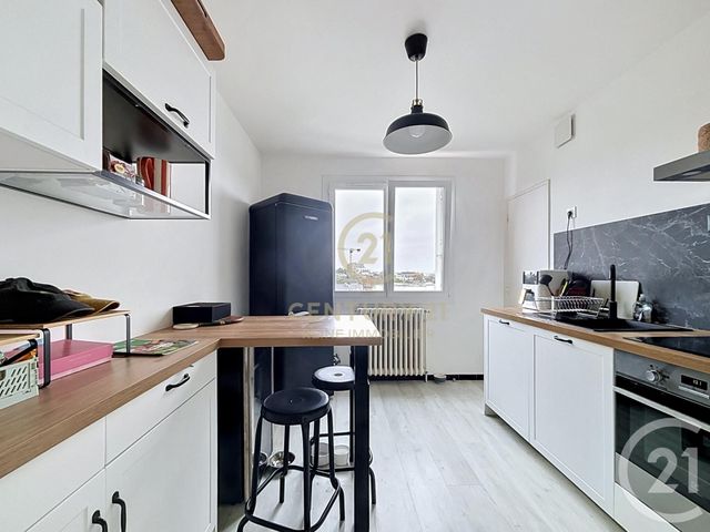 Appartement T3 à vendre - 3 pièces - 62.0 m2 - RENNES - 35 - BRETAGNE - Century 21 Reine Immobilier