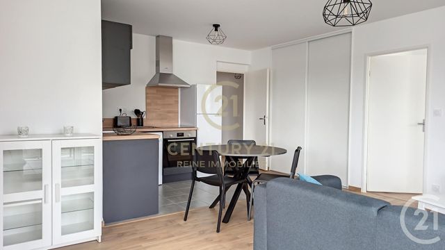 Appartement T4 à louer - 4 pièces - 83.98 m2 - RENNES - 35 - BRETAGNE - Century 21 Reine Immobilier