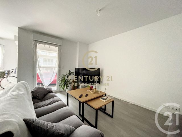 Appartement T3 à vendre - 3 pièces - 65.71 m2 - ST JACQUES DE LA LANDE - 35 - BRETAGNE - Century 21 Reine Immobilier