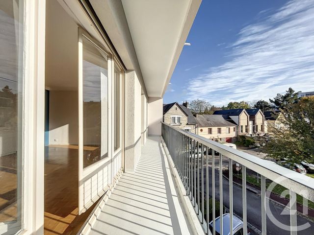 Appartement T3 à vendre - 3 pièces - 73.41 m2 - RENNES - 35 - BRETAGNE - Century 21 Reine Immobilier