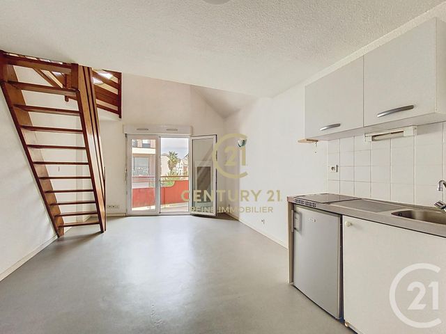 Appartement T2 à vendre - 2 pièces - 27.54 m2 - RENNES - 35 - BRETAGNE - Century 21 Reine Immobilier
