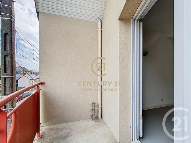 Appartement T2 à vendre - 2 pièces - 27.54 m2 - RENNES - 35 - BRETAGNE - Century 21 Reine Immobilier