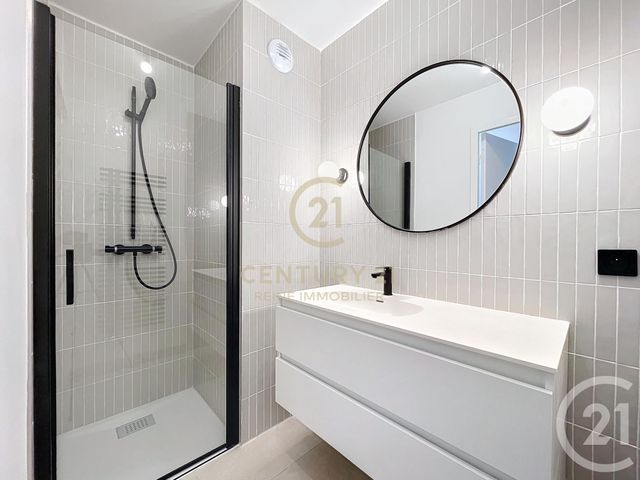 Appartement T4 à louer - 4 pièces - 108.31 m2 - RENNES - 35 - BRETAGNE - Century 21 Reine Immobilier