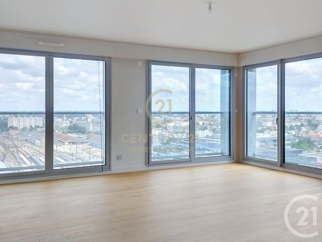 Appartement T3 à louer - 3 pièces - 87.8 m2 - RENNES - 35 - BRETAGNE - Century 21 Reine Immobilier