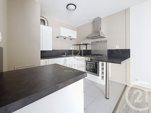 Appartement T2 à louer - 2 pièces - 45.11 m2 - RENNES - 35 - BRETAGNE - Century 21 Reine Immobilier