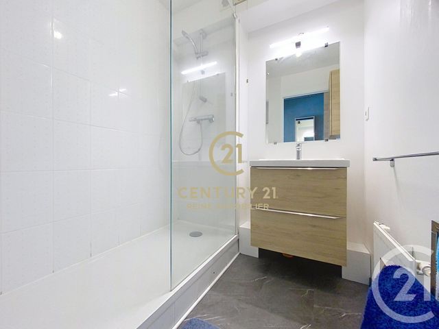 Appartement F3 à vendre - 3 pièces - 79.69 m2 - RENNES - 35 - BRETAGNE - Century 21 Reine Immobilier