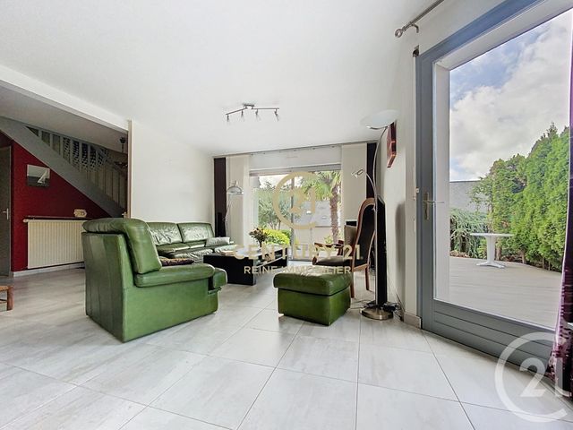 maison à vendre - 6 pièces - 151.9 m2 - VEZIN LE COQUET - 35 - BRETAGNE - Century 21 Reine Immobilier
