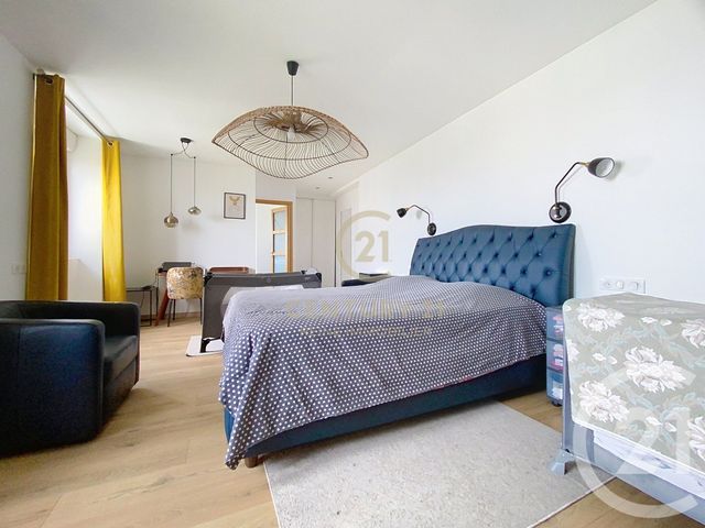 Afficher la photo en grand Appartement F2 à vendre - 2 pièces - 72.75 m2 - RENNES - 35 - BRETAGNE - Century 21 Reine Immobilier