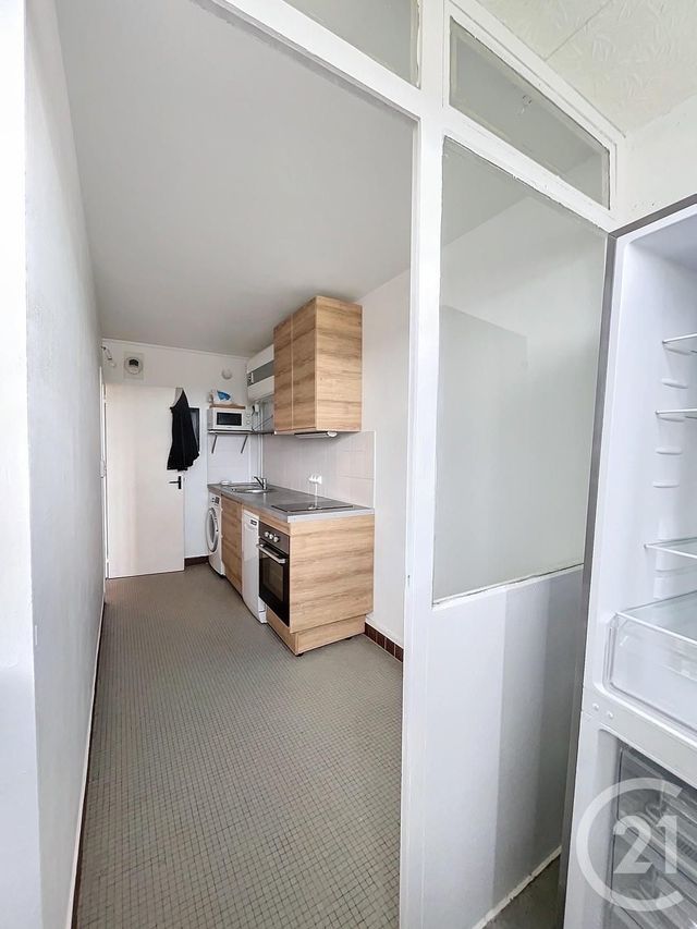 Afficher la photo en grand Appartement T2 à vendre - 2 pièces - 43.69 m2 - RENNES - 35 - BRETAGNE - Century 21 Reine Immobilier