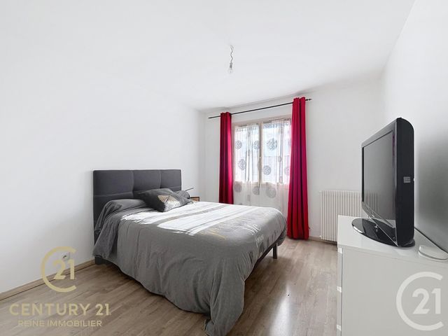 Afficher la photo en grand Appartement T5 à vendre - 5 pièces - 91.35 m2 - RENNES - 35 - BRETAGNE - Century 21 Reine Immobilier