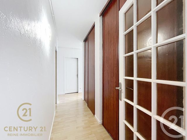 Afficher la photo en grand Appartement T5 à vendre - 5 pièces - 91.35 m2 - RENNES - 35 - BRETAGNE - Century 21 Reine Immobilier