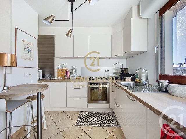 Appartement F4 à vendre - 4 pièces - 88.92 m2 - RENNES - 35 - BRETAGNE - Century 21 Reine Immobilier