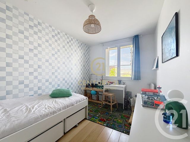 Appartement T5 à vendre - 5 pièces - 82.77 m2 - RENNES - 35 - BRETAGNE - Century 21 Reine Immobilier