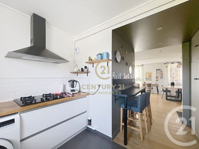 Appartement T5 à vendre - 5 pièces - 82.77 m2 - RENNES - 35 - BRETAGNE - Century 21 Reine Immobilier