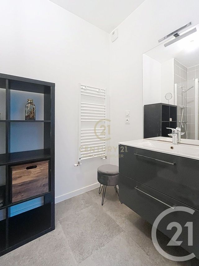 Afficher la photo en grand Appartement à vendre - 2 pièces - 50.73 m2 - RENNES - 35 - BRETAGNE - Century 21 Reine Immobilier