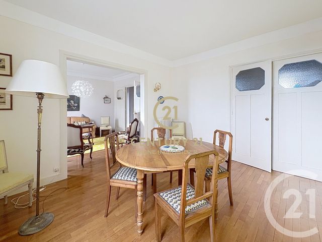 Appartement T5 à louer - 5 pièces - 102.54 m2 - RENNES - 35 - BRETAGNE - Century 21 Reine Immobilier