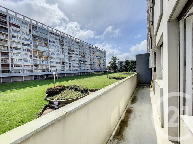 Appartement T3 à louer - 3 pièces - 65.56 m2 - RENNES - 35 - BRETAGNE - Century 21 Reine Immobilier