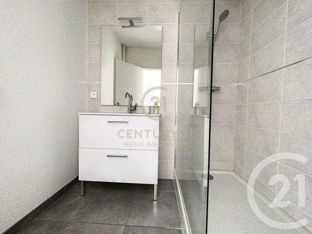 Appartement F3 à vendre - 3 pièces - 65.56 m2 - RENNES - 35 - BRETAGNE - Century 21 Reine Immobilier