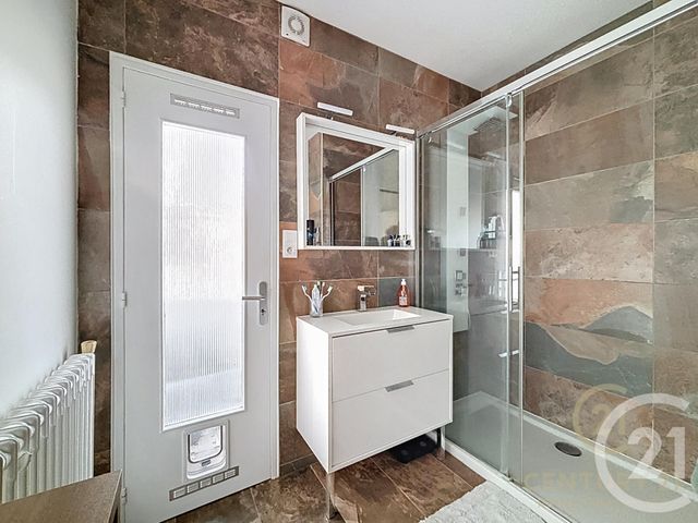 Appartement T4 à vendre - 4 pièces - 73.0 m2 - RENNES - 35 - BRETAGNE - Century 21 Reine Immobilier