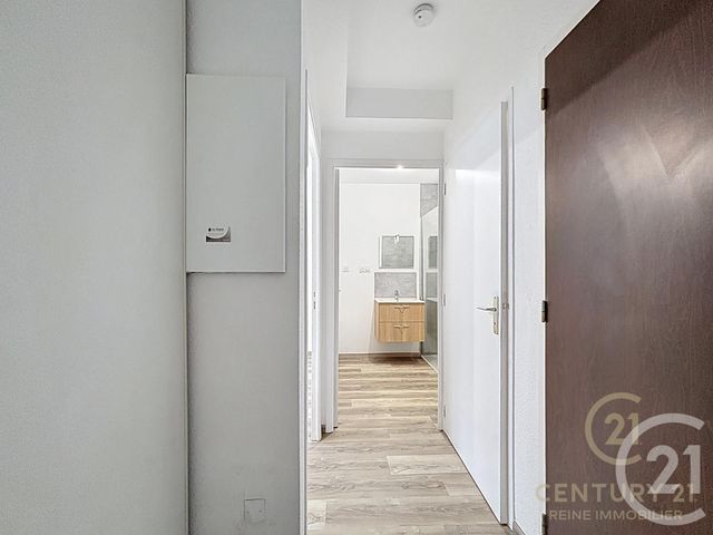 Appartement T2 à vendre - 2 pièces - 42.0 m2 - RENNES - 35 - BRETAGNE - Century 21 Reine Immobilier
