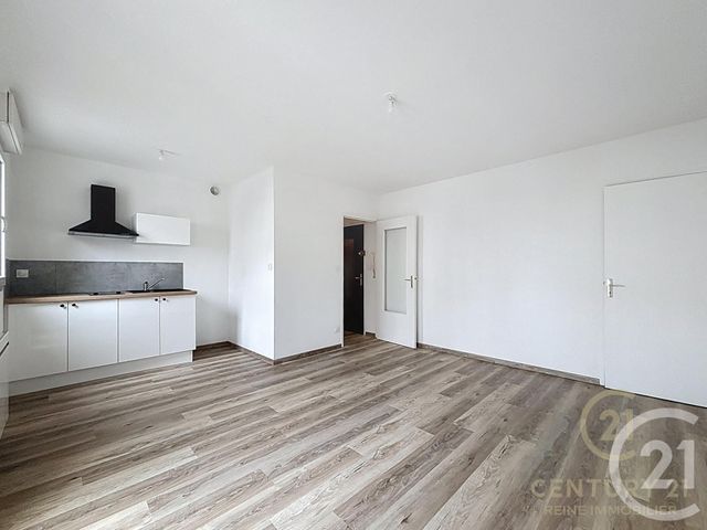Appartement T2 à vendre - 2 pièces - 42.0 m2 - RENNES - 35 - BRETAGNE - Century 21 Reine Immobilier