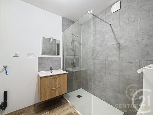 Appartement T2 à vendre - 2 pièces - 42.0 m2 - RENNES - 35 - BRETAGNE - Century 21 Reine Immobilier